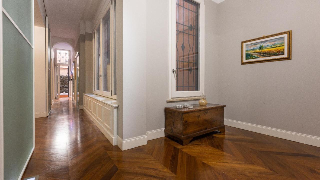Gregoriana Luxury Rental In Рим Экстерьер фото